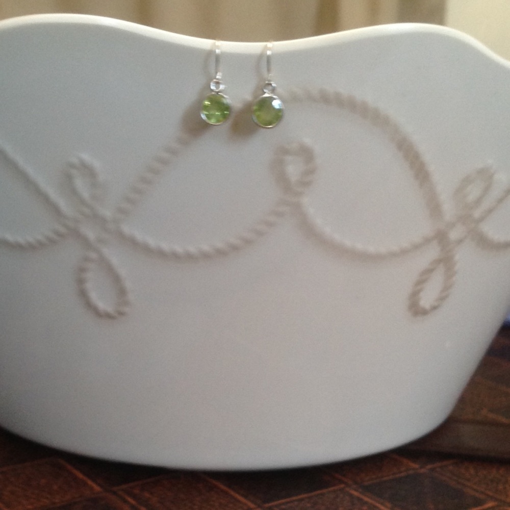 NWOT Genuine Peridot Drop Earrings